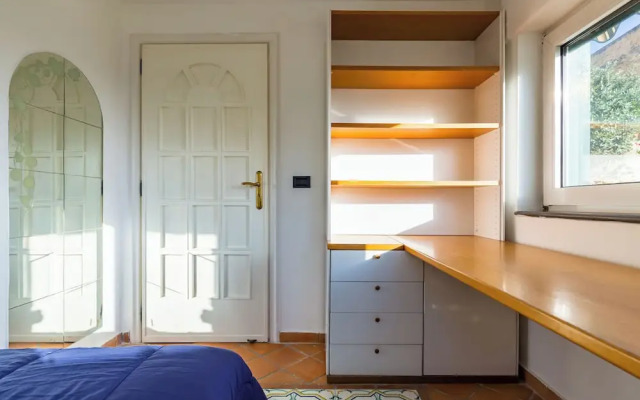 Villa Paola - Hidden Panoramic Garden and Terraces by Napoliapartments