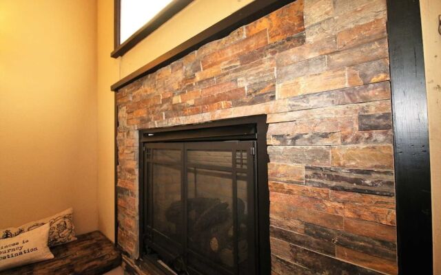 Mammoth S #205 3 Bedroom Condo