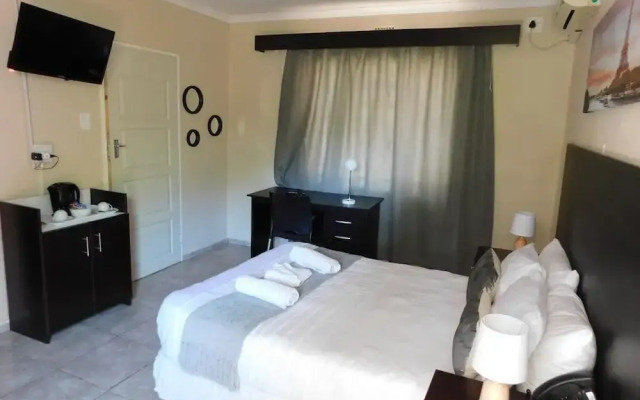 Savannah Guest House