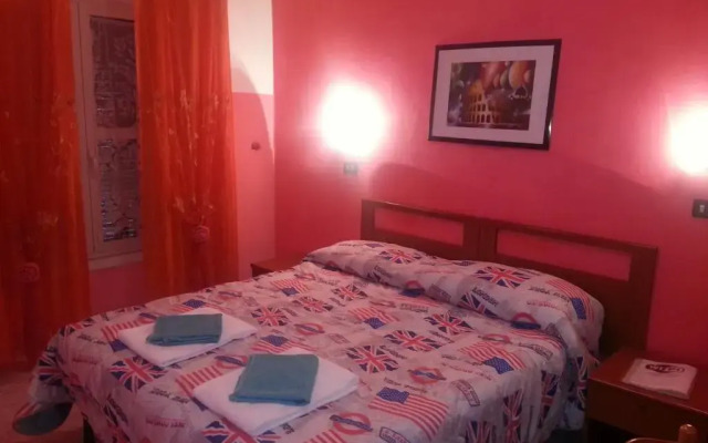 Roxena House