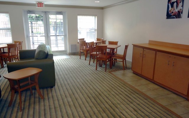 Extended Stay America Suites Greensboro Airport