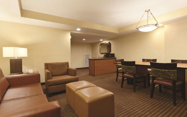 Embassy Suites by Hilton Anaheim South