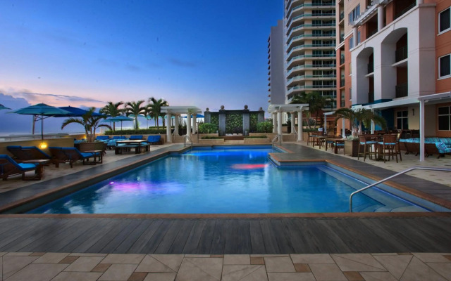 Marriott's BeachPlace Towers