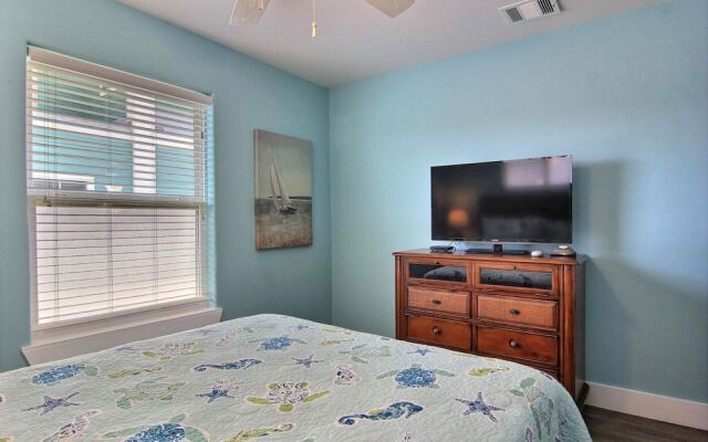 Diving Dolphin 628 by RedAwning