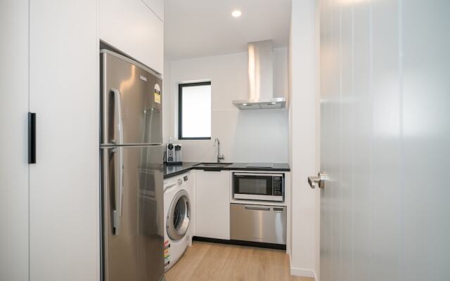 Schnapper Rock Brand New 2 Bedrooms Unit