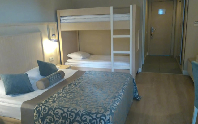 Seamelia Beach Resort Hotel & Spa