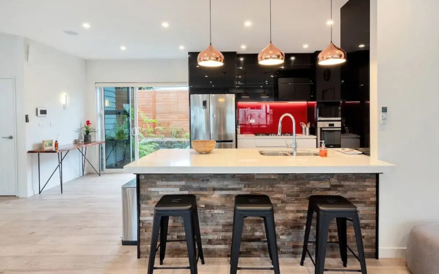 Elegant and Stylish Retreat in Epsom