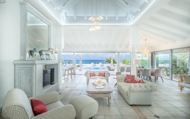 La Perla Classic- 1 BR Beachfront Luxury Villa — фото 5