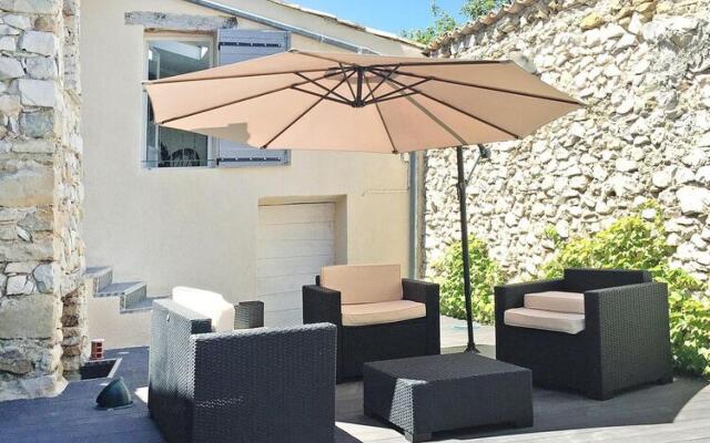 Charming Stone Cottage, Savoillans