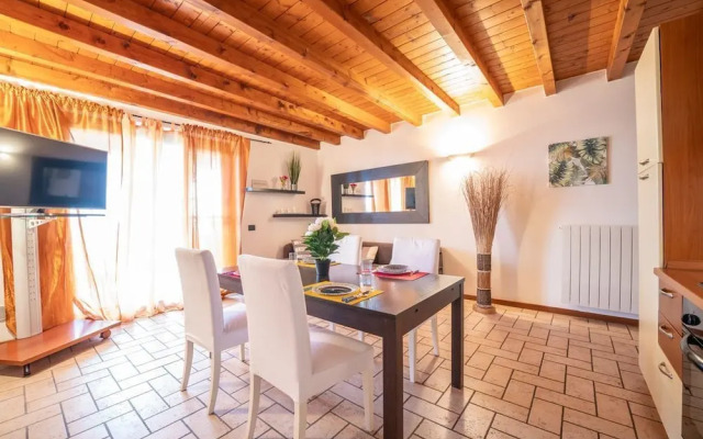 Bright Apartments Padenghe - Chateau Lake View