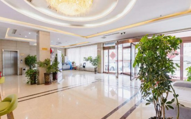 Jun Hotel (Shenqiu Zhaofeng Avenue)