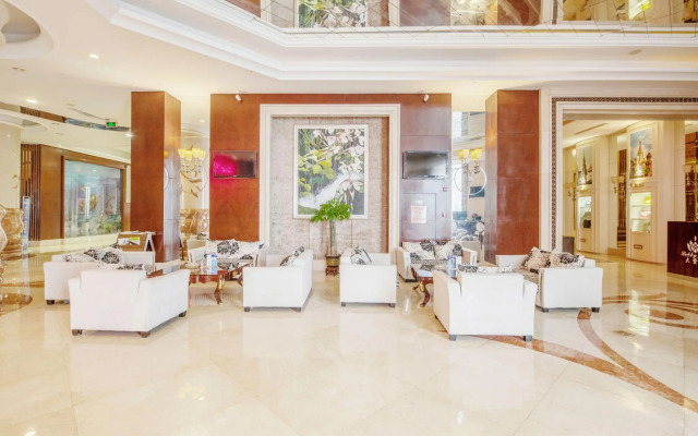 Babylon Hotel