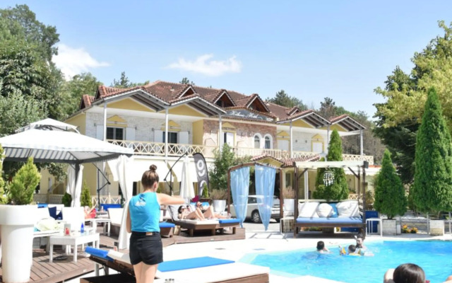 Krikonis Hotel