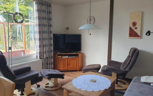 Bungalow on Eureka Park Near Beach