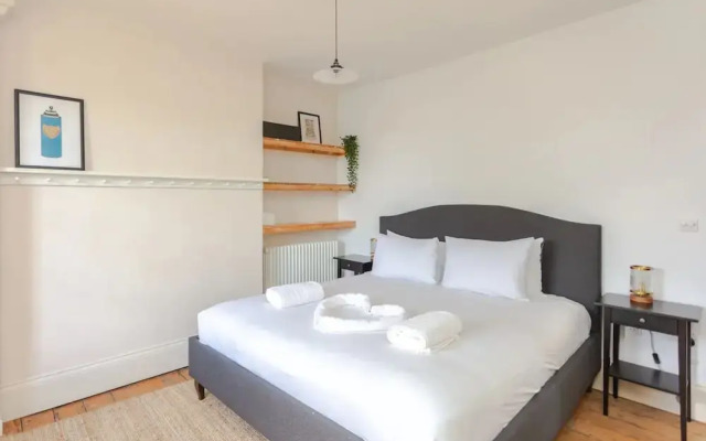 Stunning 2 Bedroom House in Peaceful London Fields