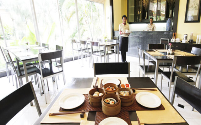 Kameo House Hotel and Serviced Apartments