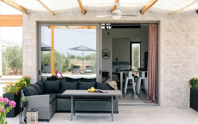 Irissa Suites
