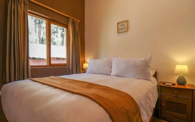 w Prestigious 3BR House in Villa Sagrado