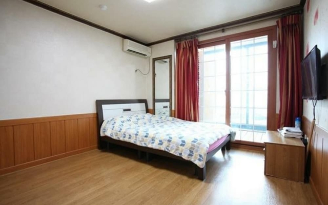 Daebudo 25 Hours Pension