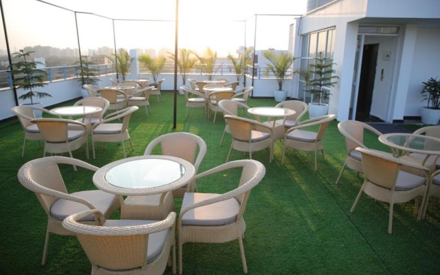 Hotel Elite 29 Golf Course Road