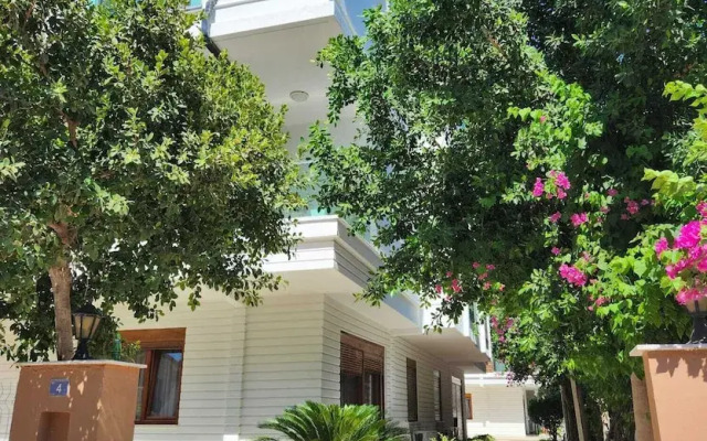 Lara Breeze Homes Hotel