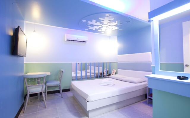 Hotel 99 Quiapo Manila