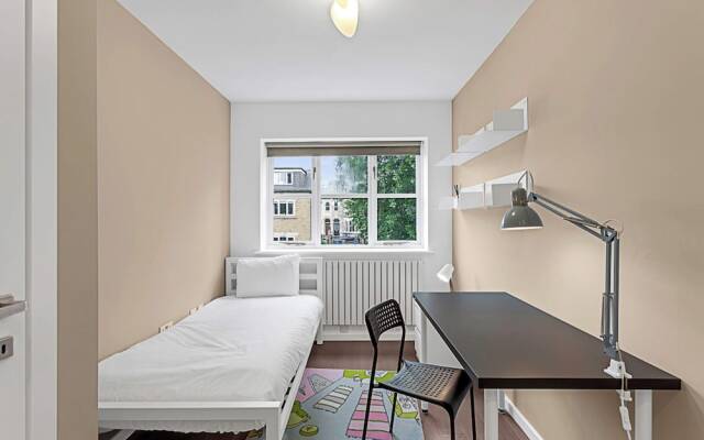 2-bed Getaway Near East Dulwich Station