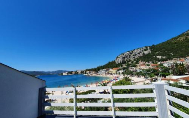 Spacious Apartment in Klek with Private Terrace