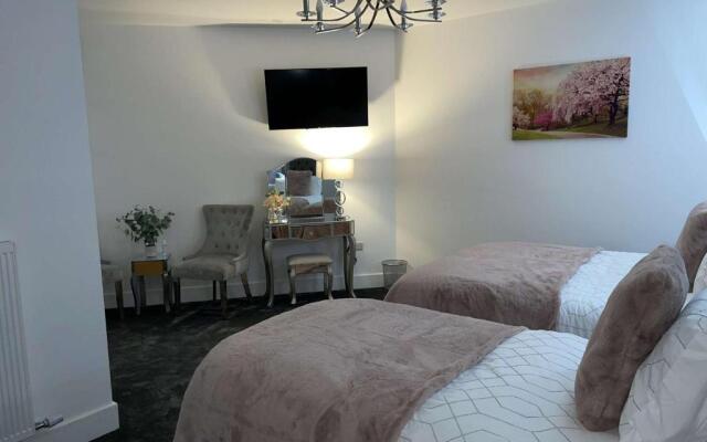 Atlantic Lodge, Main Street Ardara
