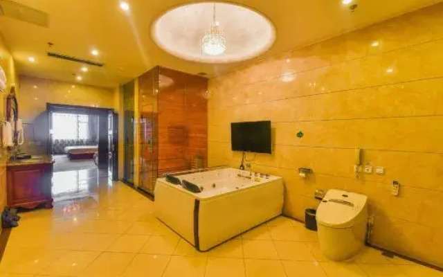 Linhai Business Hostel