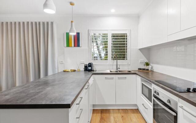Apartment 1, 11 Munna Crescent