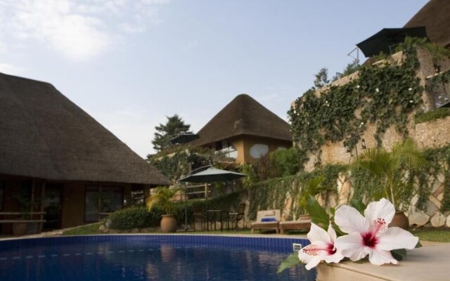 Le Petit Village Hotel & Spa