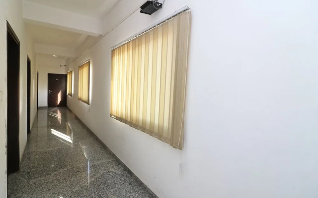 Oyo 30630 The Radiance