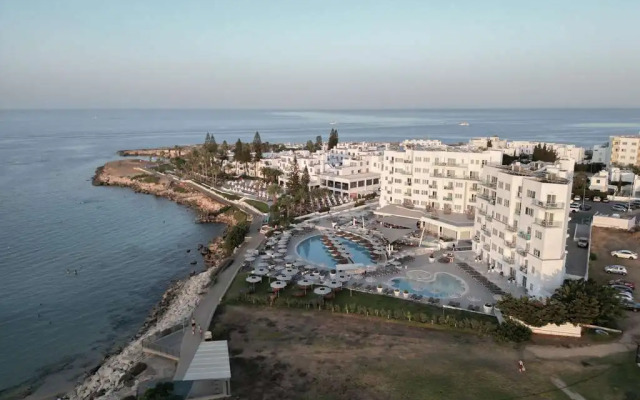 King Jason Protaras - Designed for Adults By Louis Hotels