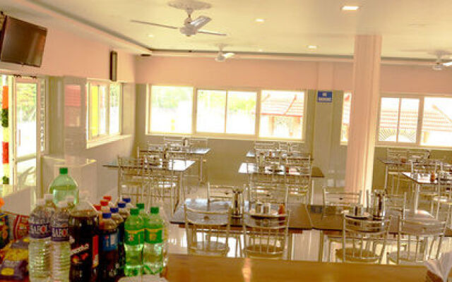 Laflora Paradise Residency
