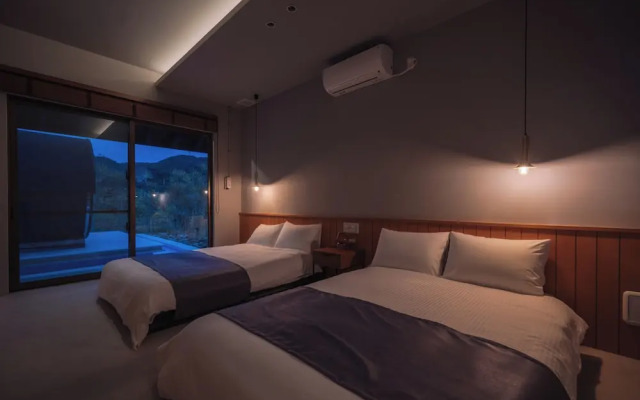 Reflexion Villas GLANZ