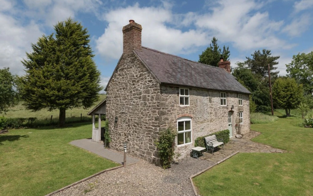 Hillgate House