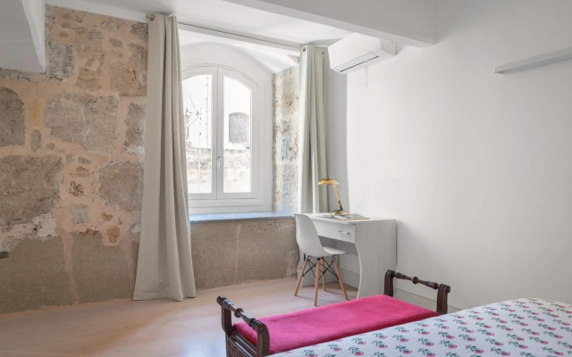 Valverde Art Space Loft by DomuSicily