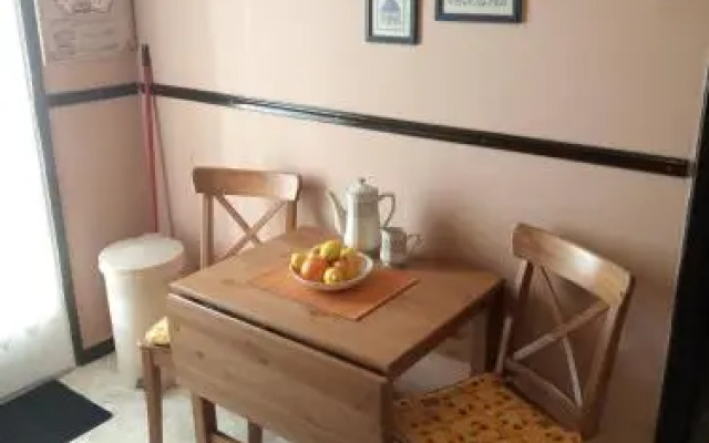 Cosy Central Penthouse -Up To 6 Guests- With Wifi