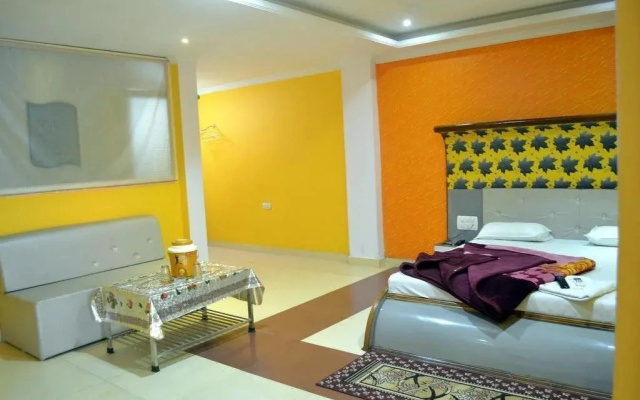 OYO 25100 Hotel Rock View