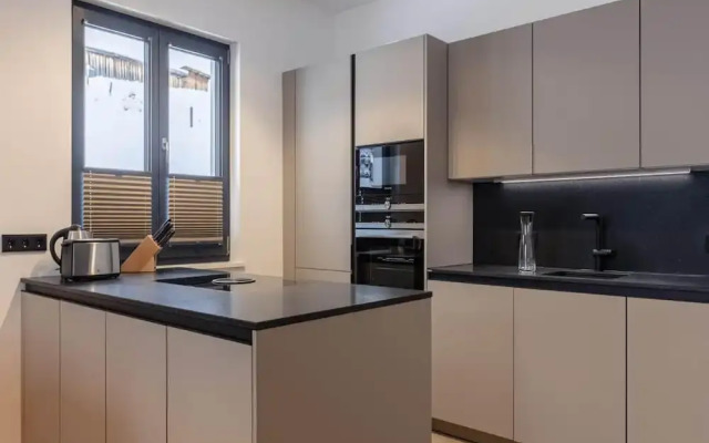 Nice Apartment With Shared Pool