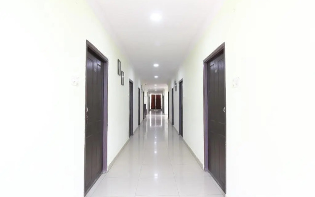 OYO 27664 Hotel Nawab's