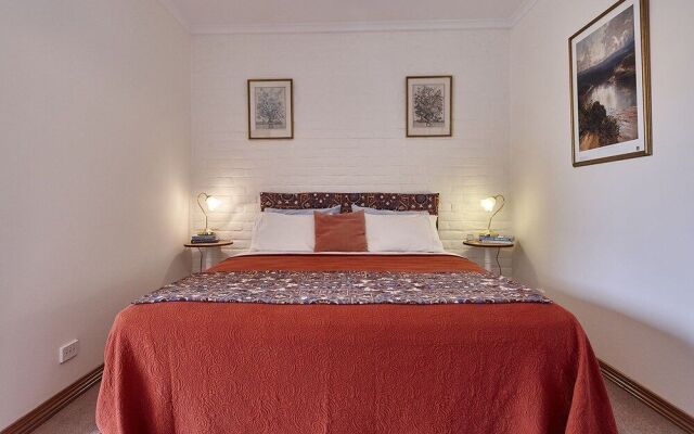 Box Cottage Apartment