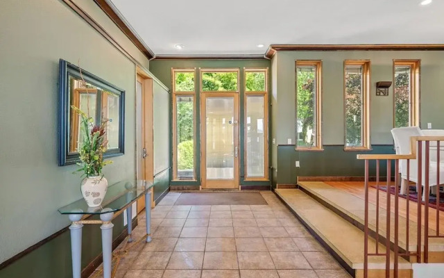 Minnesota Lakehouse Retreat