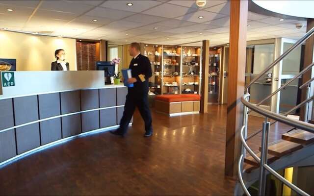 Select MS Serenity - Neuss