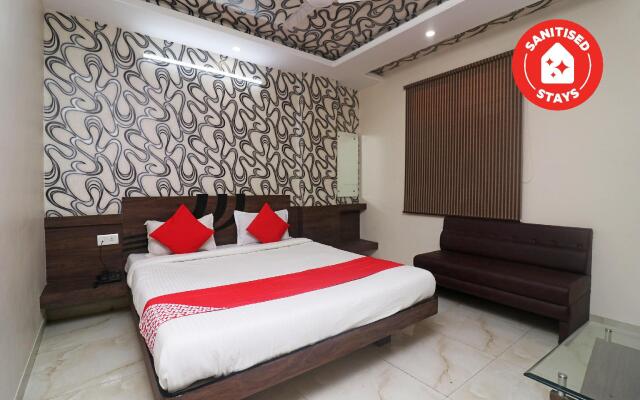 OYO 27611 Hotel Shree Regency