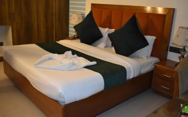 Hotel Padmini Palace – Guest Rooms – Bhaniyawala