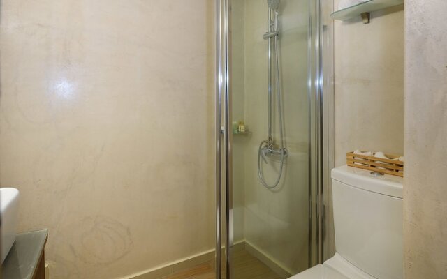 Heart of Old Town Cozy Home - Yard & Parking