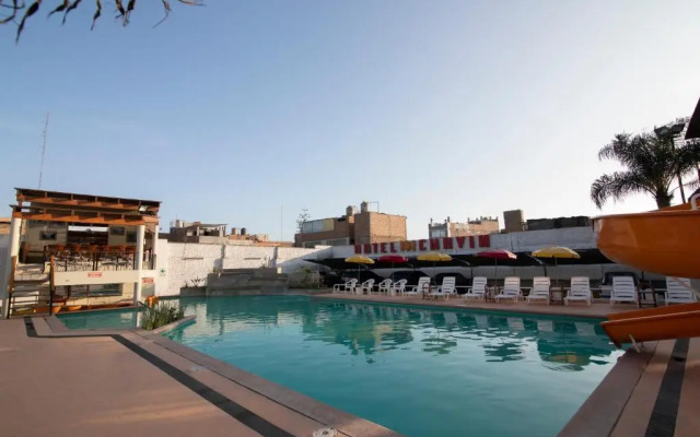 Hotel y Centro de Convenciones CHAVIN