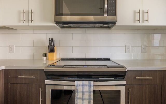 Comfy Downtown Apartments by Frontdesk